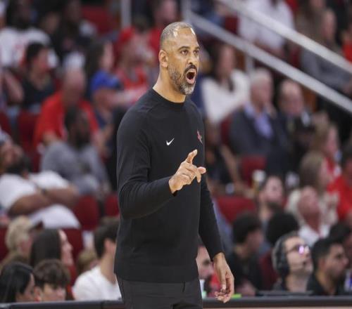 男足双喜盈,赛季圆满落,明年三月初,好博体育官网,好博体育直播,体育赛事直播,足球直播