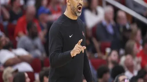 U21男足双喜盈门，2025赛季圆满落幕，明年三月初再战巅峰